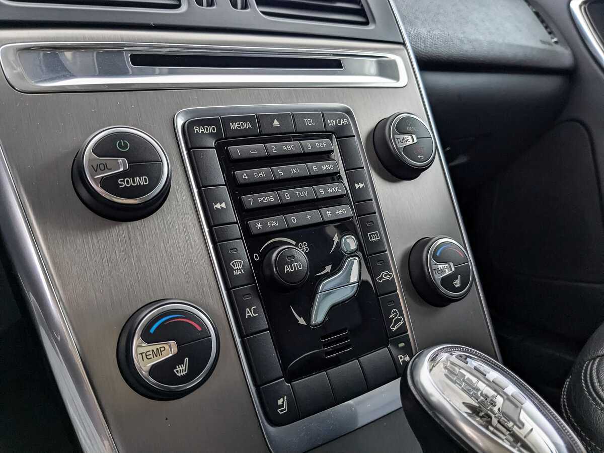 Купить Volvo XC60 с пробегом. Фото: #16