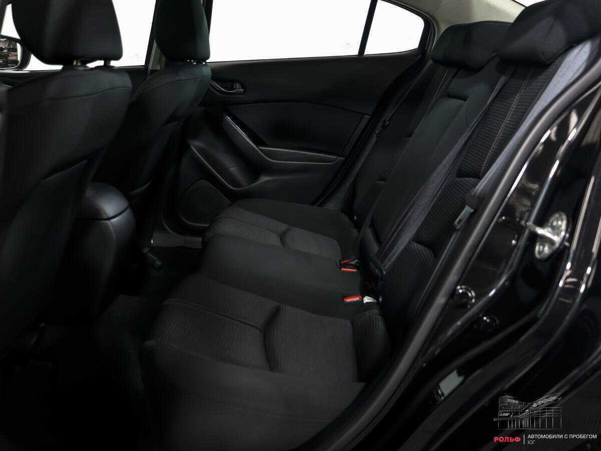 Купить Mazda 3 с пробегом. Фото: #8