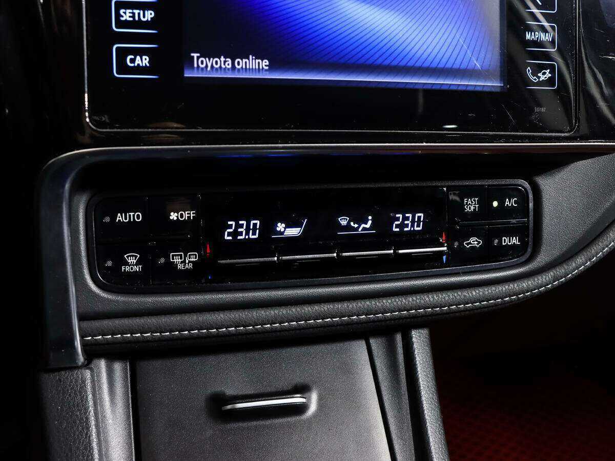 Купить Toyota Corolla с пробегом. Фото: #15