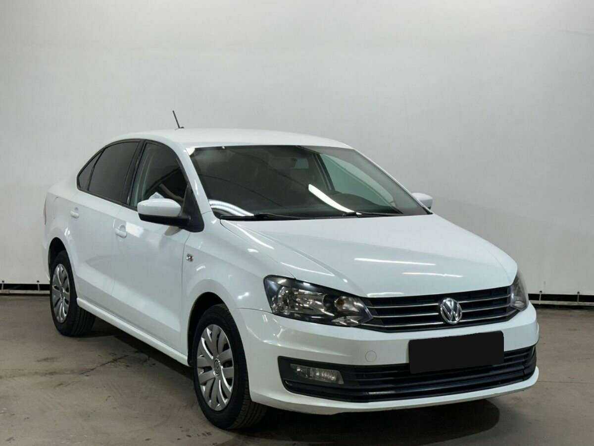Купить Volkswagen Polo с пробегом. Фото: #2