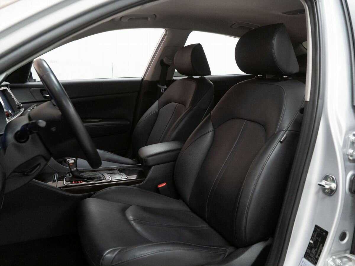 Купить Kia K5 с пробегом. Фото: #4