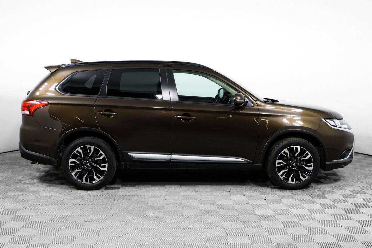 Купить Mitsubishi Outlander с пробегом. Фото: #3