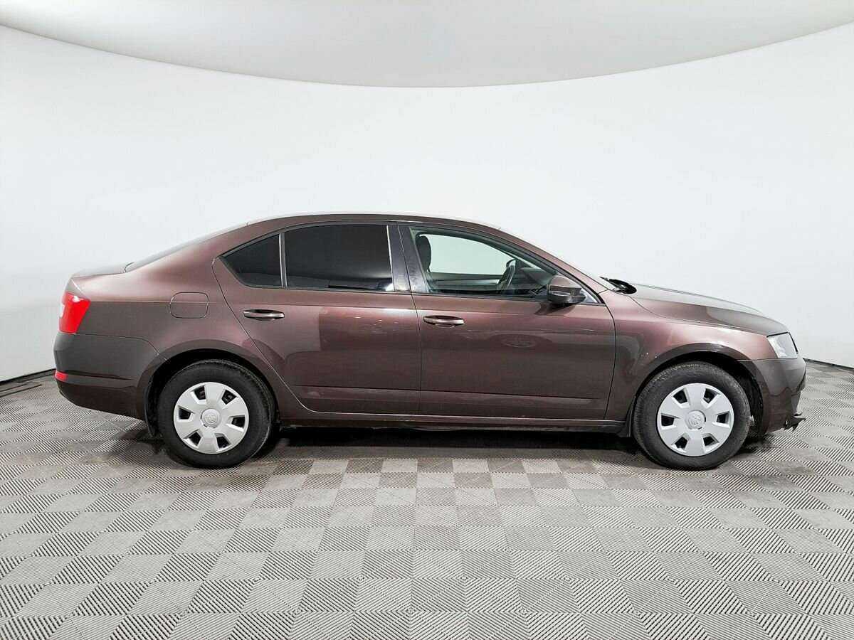 Купить Skoda Octavia с пробегом. Фото: #3