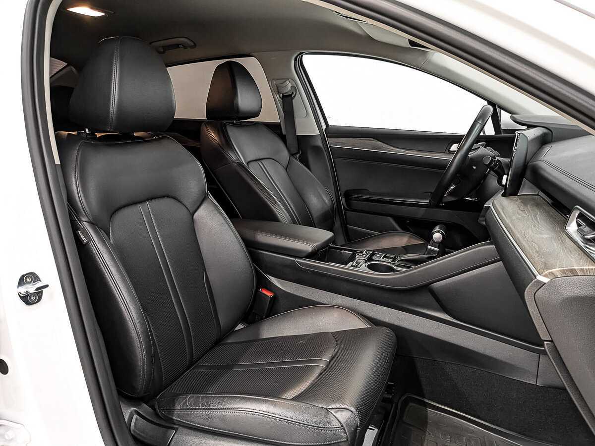 Купить Kia K5 с пробегом. Фото: #21