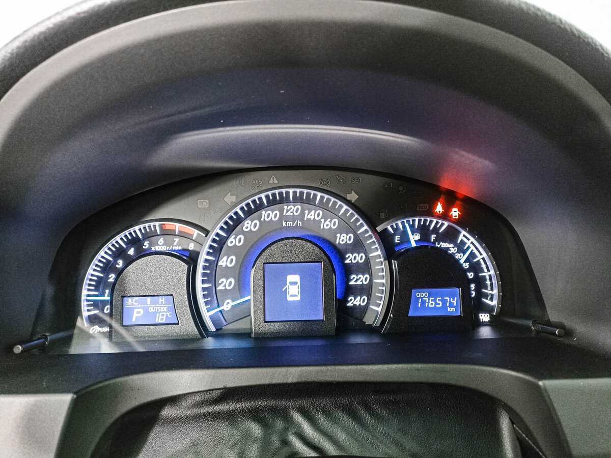 Купить Toyota Camry с пробегом. Фото: #10