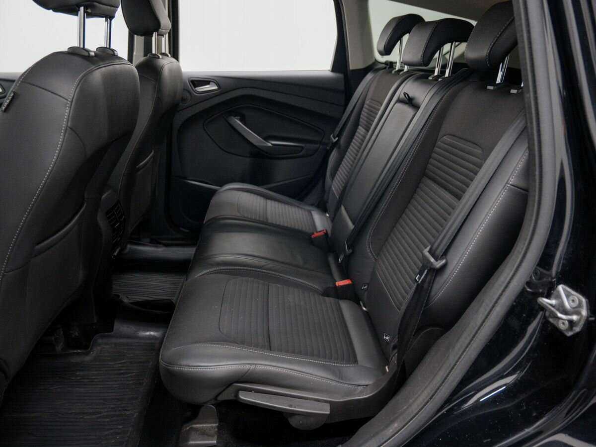 Купить Ford Kuga с пробегом. Фото: #17