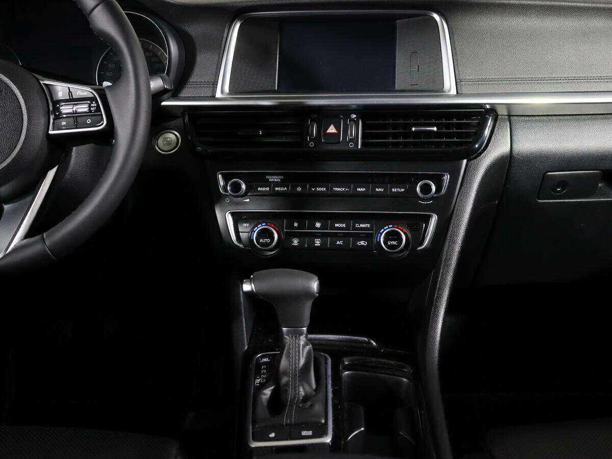 Купить Kia Optima с пробегом. Фото: #9