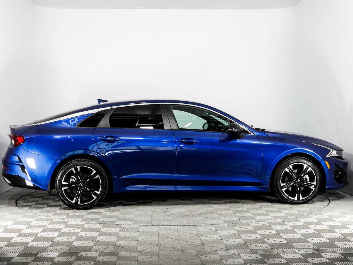 Купить Kia K5 с пробегом. Фото: #3