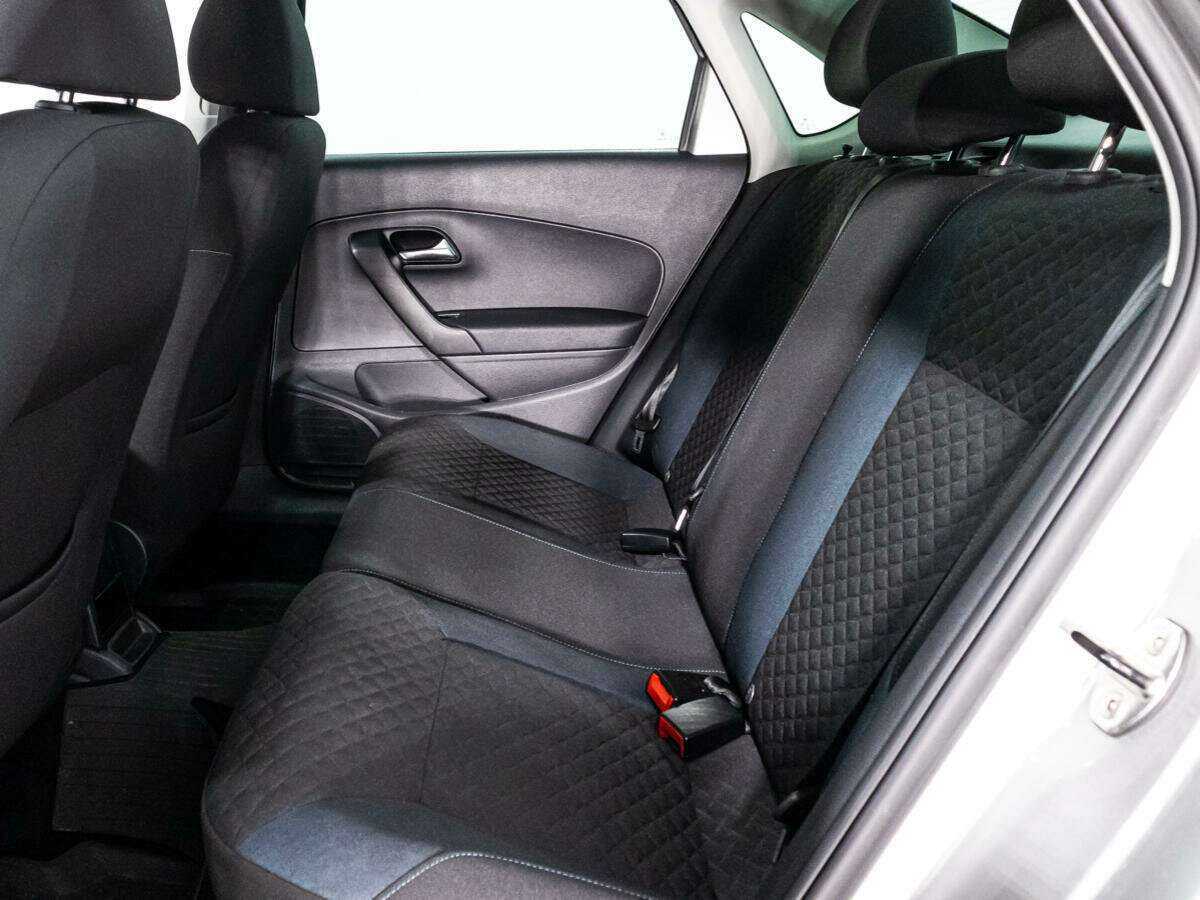Купить Volkswagen Polo с пробегом. Фото: #9