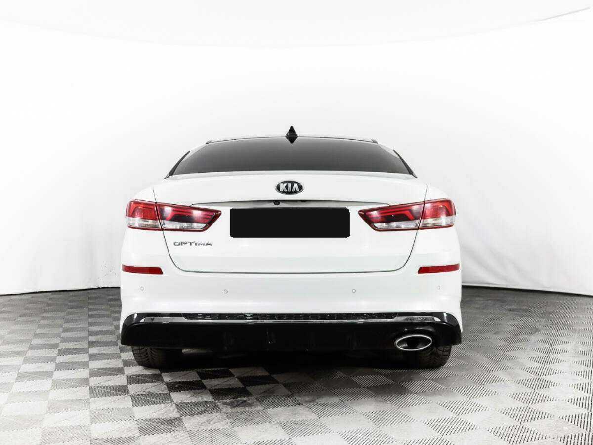 Купить Kia Optima с пробегом. Фото: #4