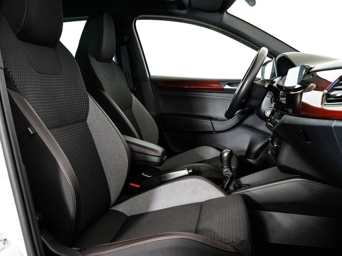 Купить Volkswagen Polo с пробегом. Фото: #13