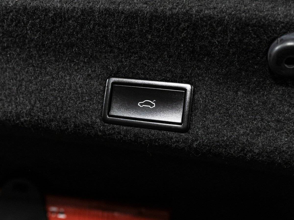 Купить Volkswagen Passat с пробегом. Фото: #22