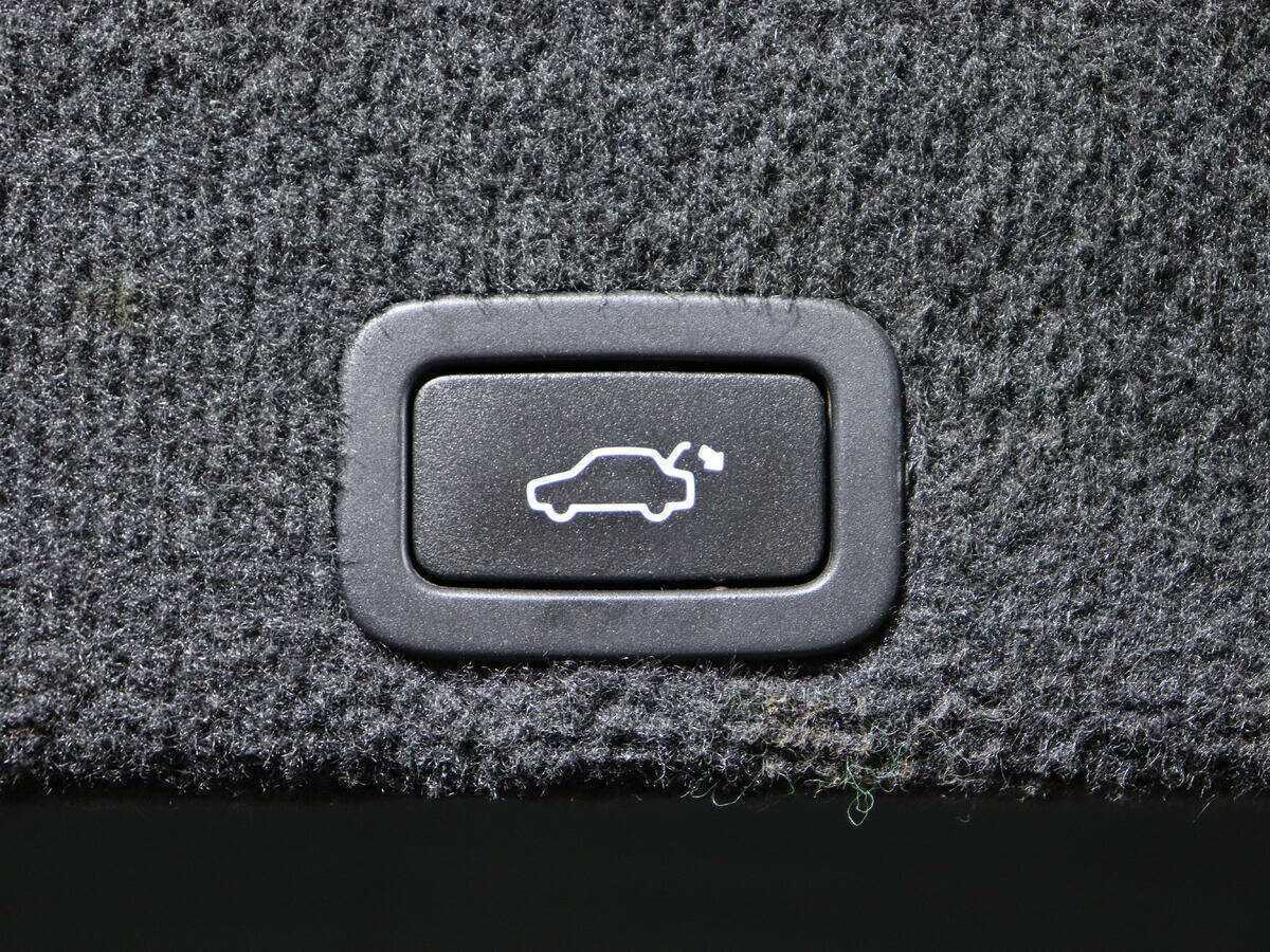 Купить Volvo XC60 с пробегом. Фото: #16