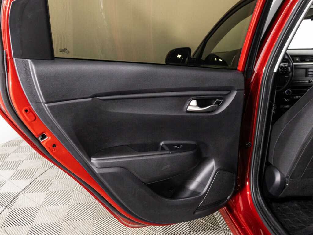 Купить Kia Rio с пробегом. Фото: #24