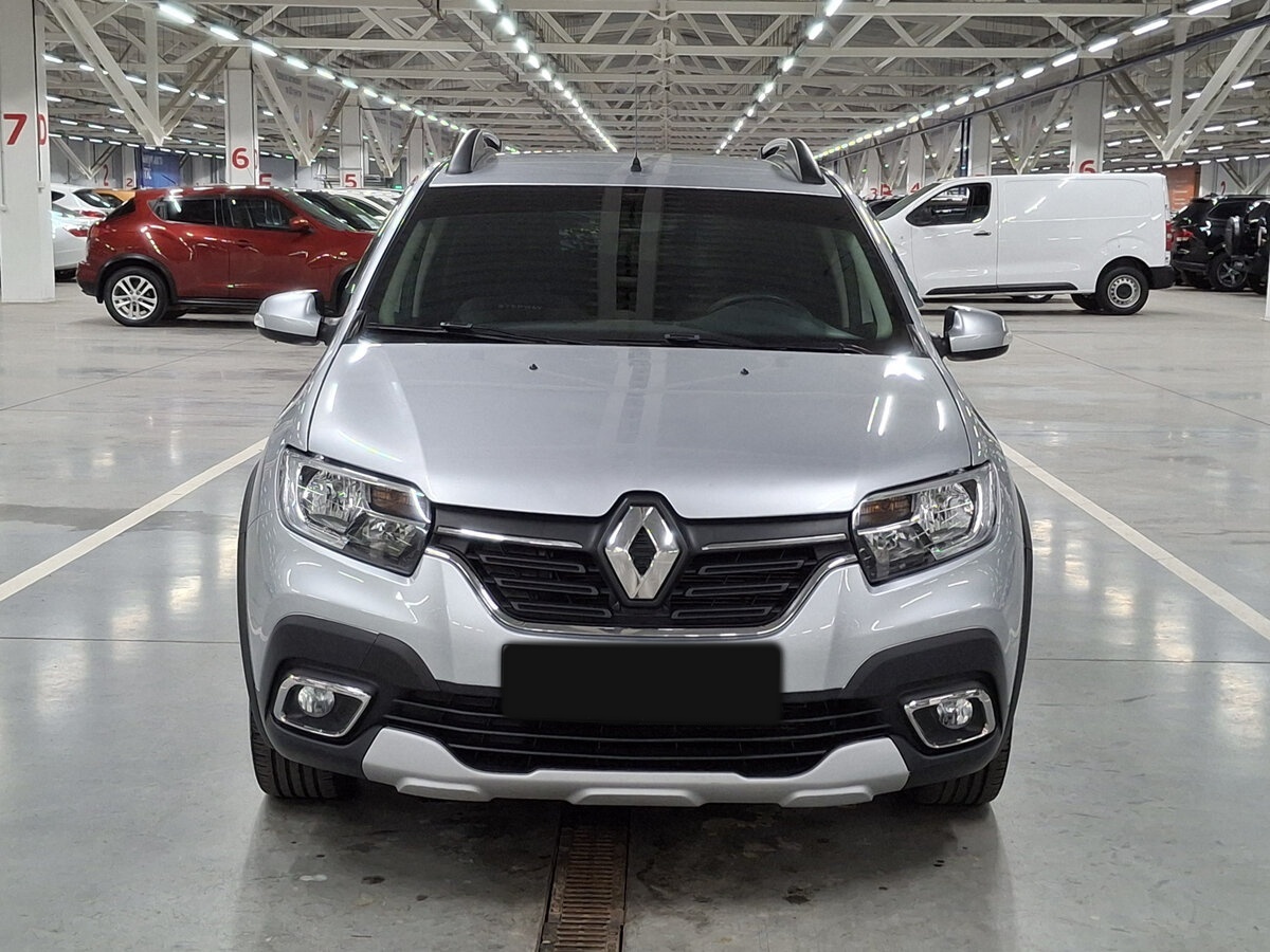 Купить Renault Sandero с пробегом. Фото: #1