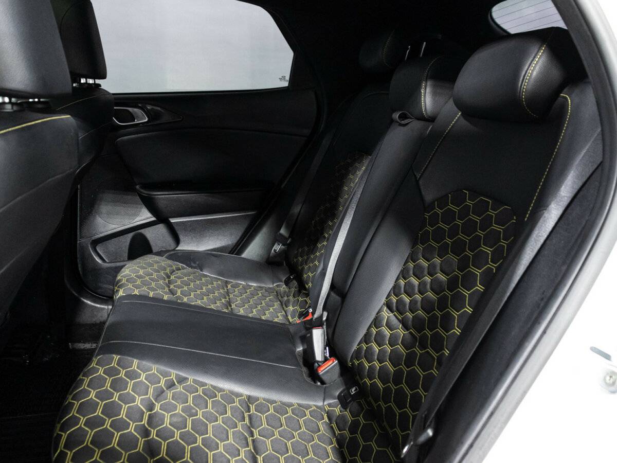 Купить Kia XCeed с пробегом. Фото: #9