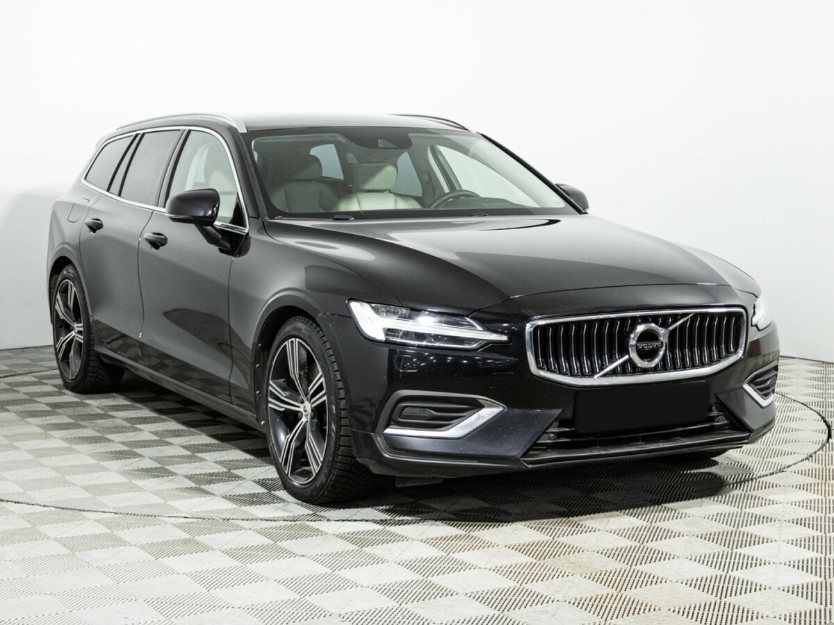 Купить Volvo V60 с пробегом. Фото: #2