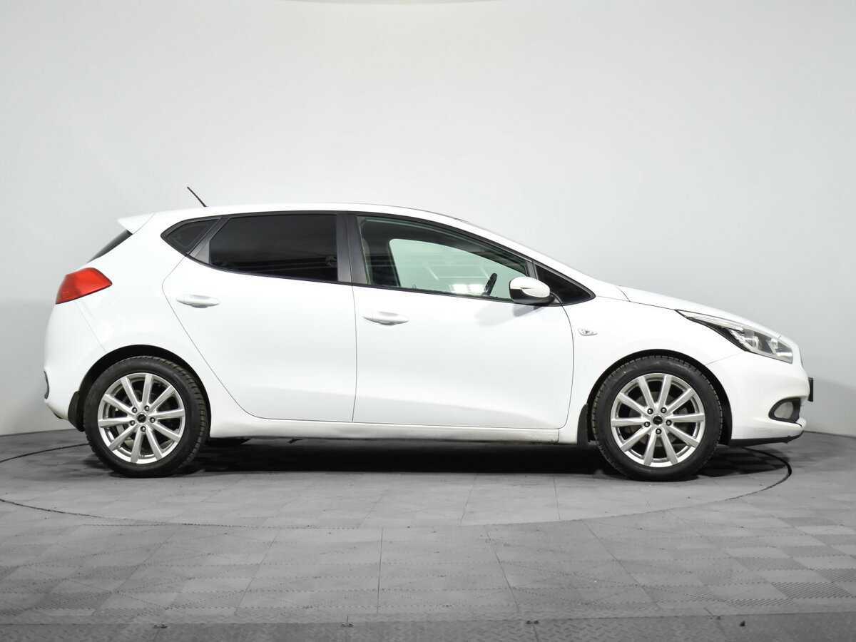 Купить Kia Ceed с пробегом. Фото: #3