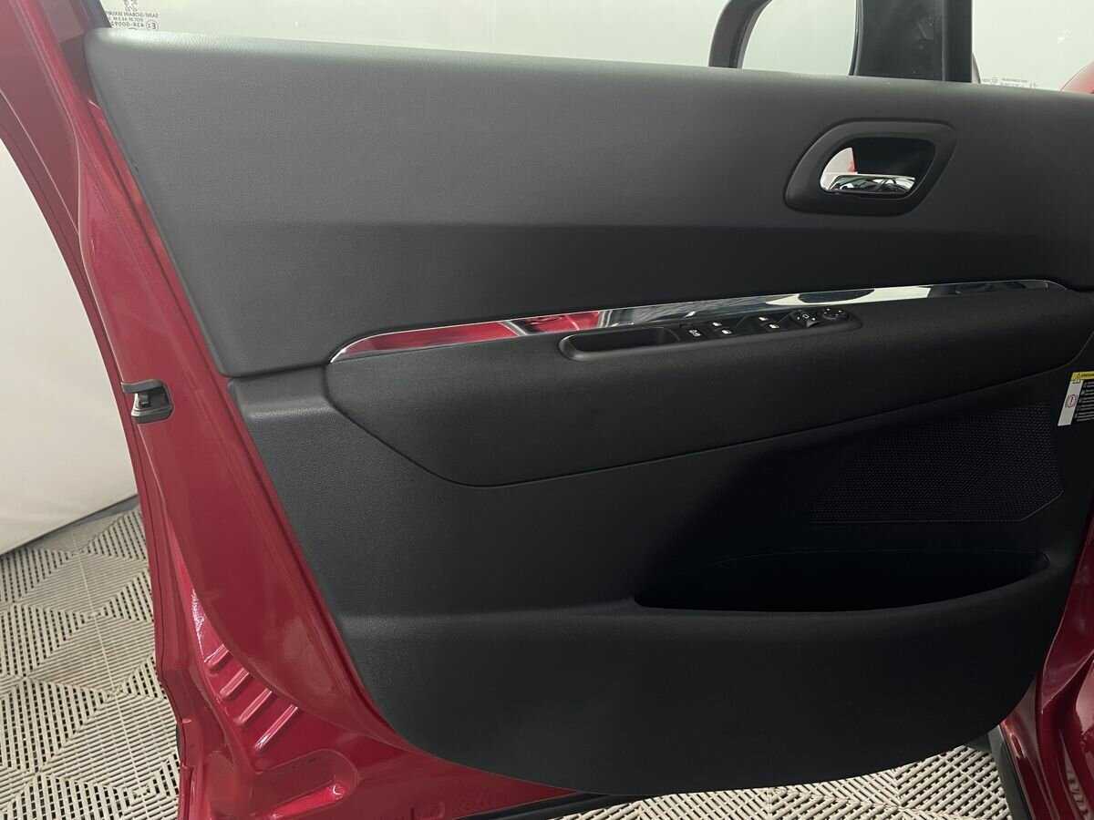 Купить Peugeot 3008 с пробегом. Фото: #7