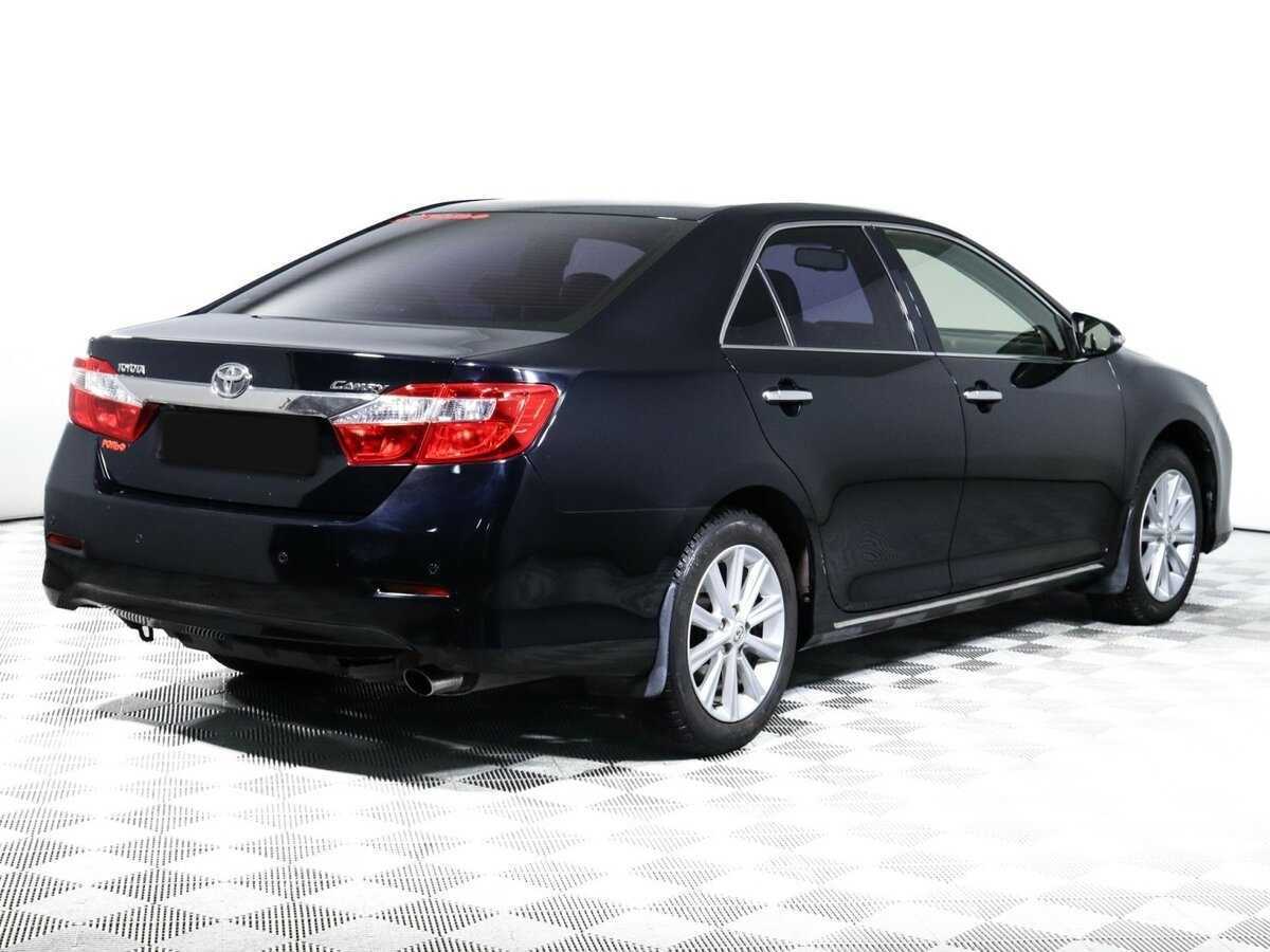 Купить Toyota Camry с пробегом. Фото: #4