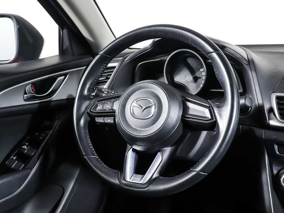 Купить Mazda 3 с пробегом. Фото: #16
