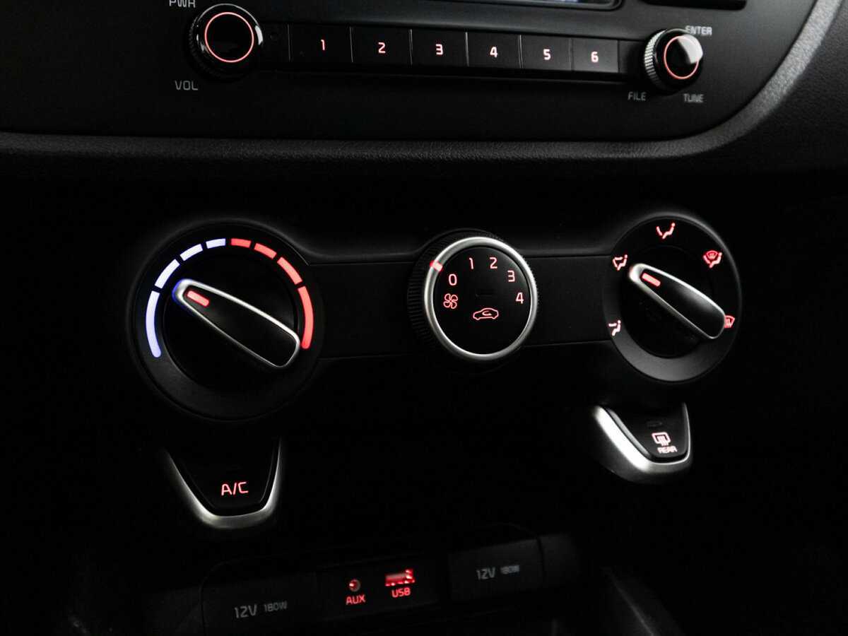 Купить Kia Rio с пробегом. Фото: #15