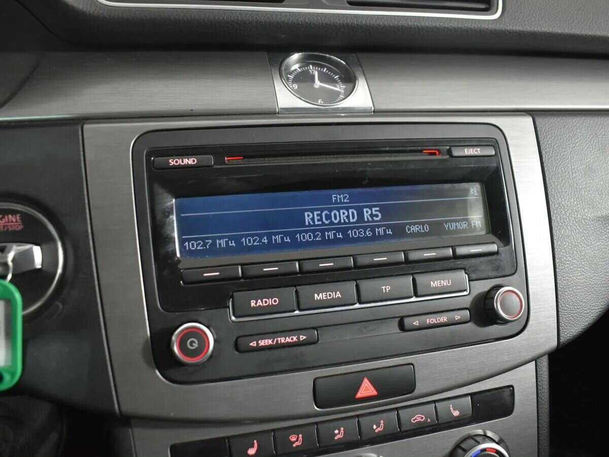 Купить Volkswagen Passat с пробегом. Фото: #18