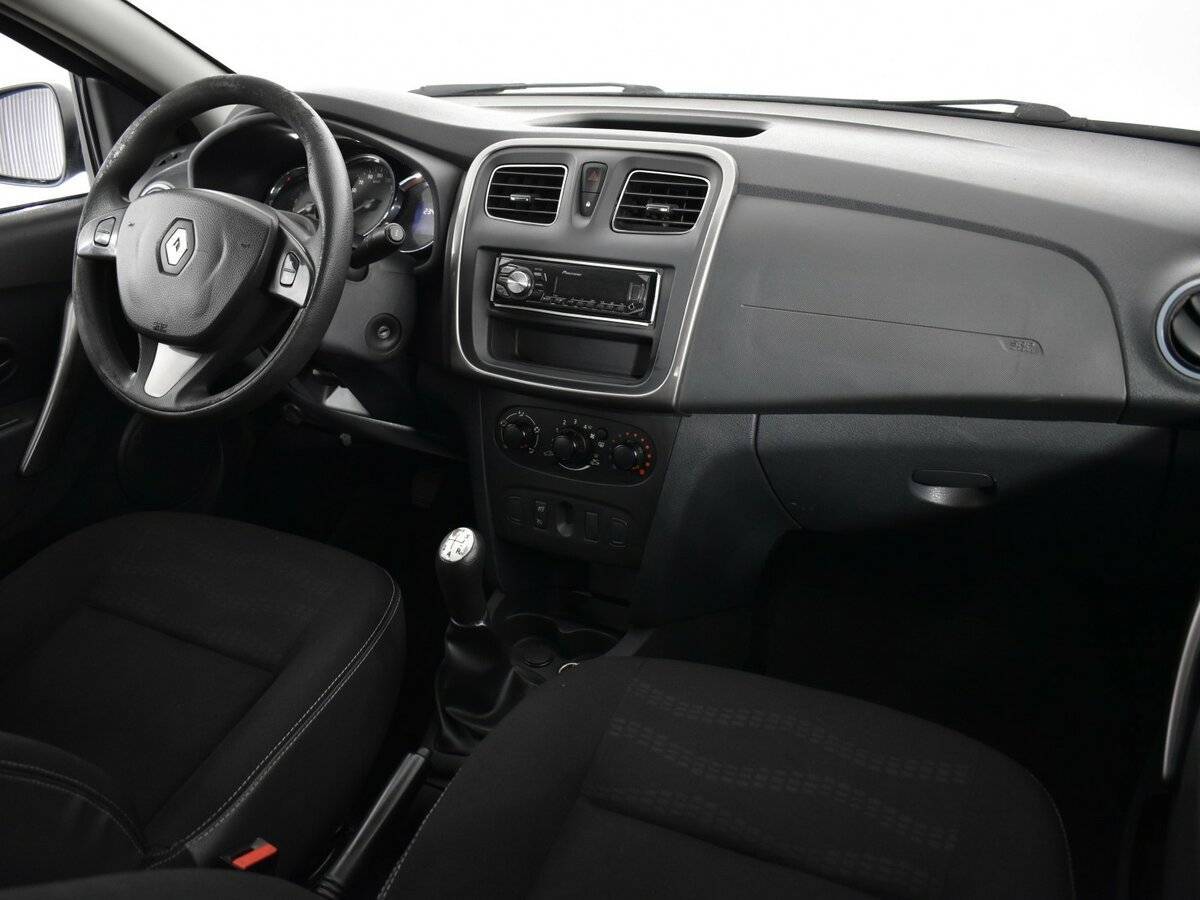 Купить Renault Logan с пробегом. Фото: #8