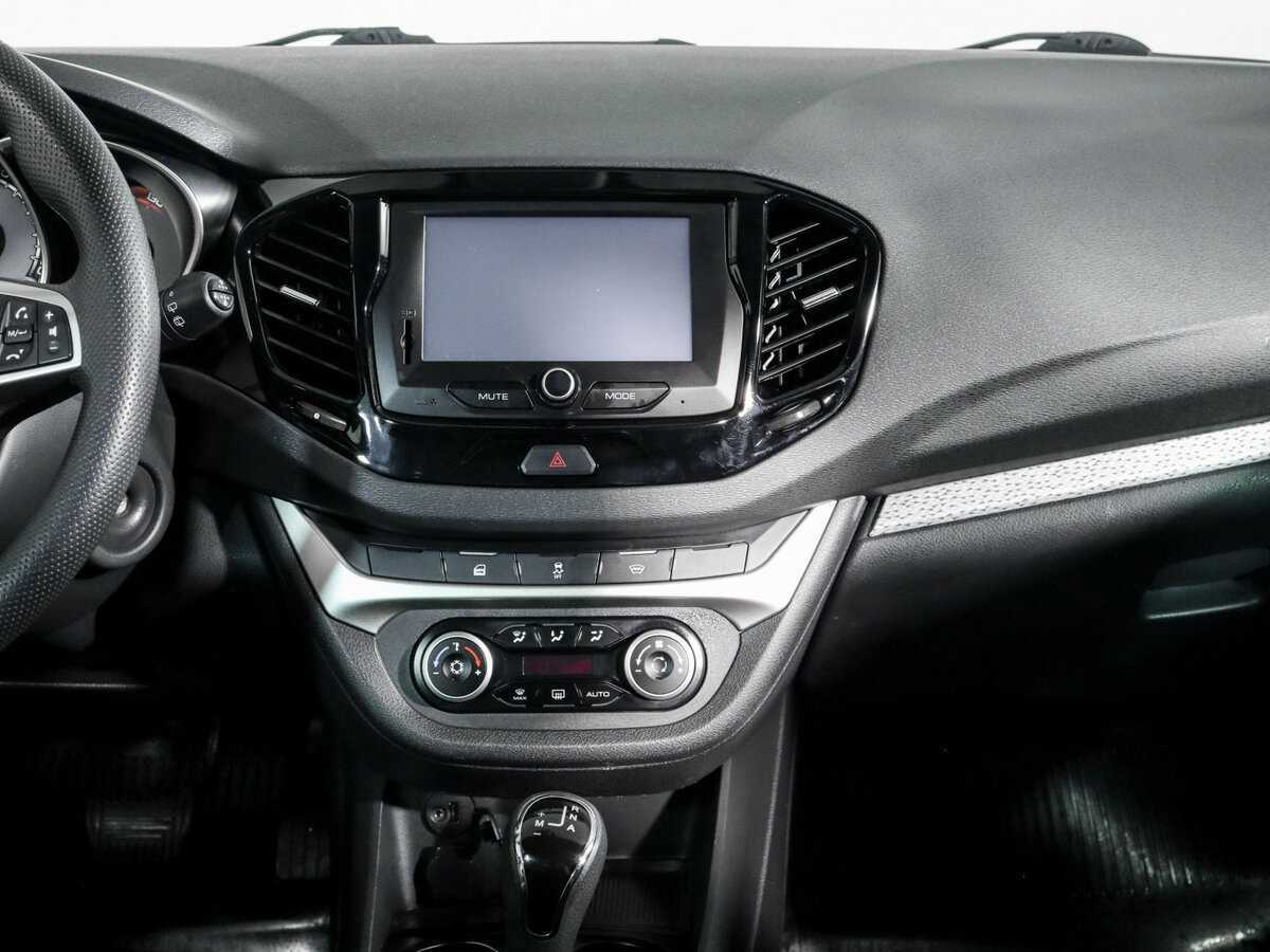 Купить Lada (ВАЗ) Vesta с пробегом. Фото: #12