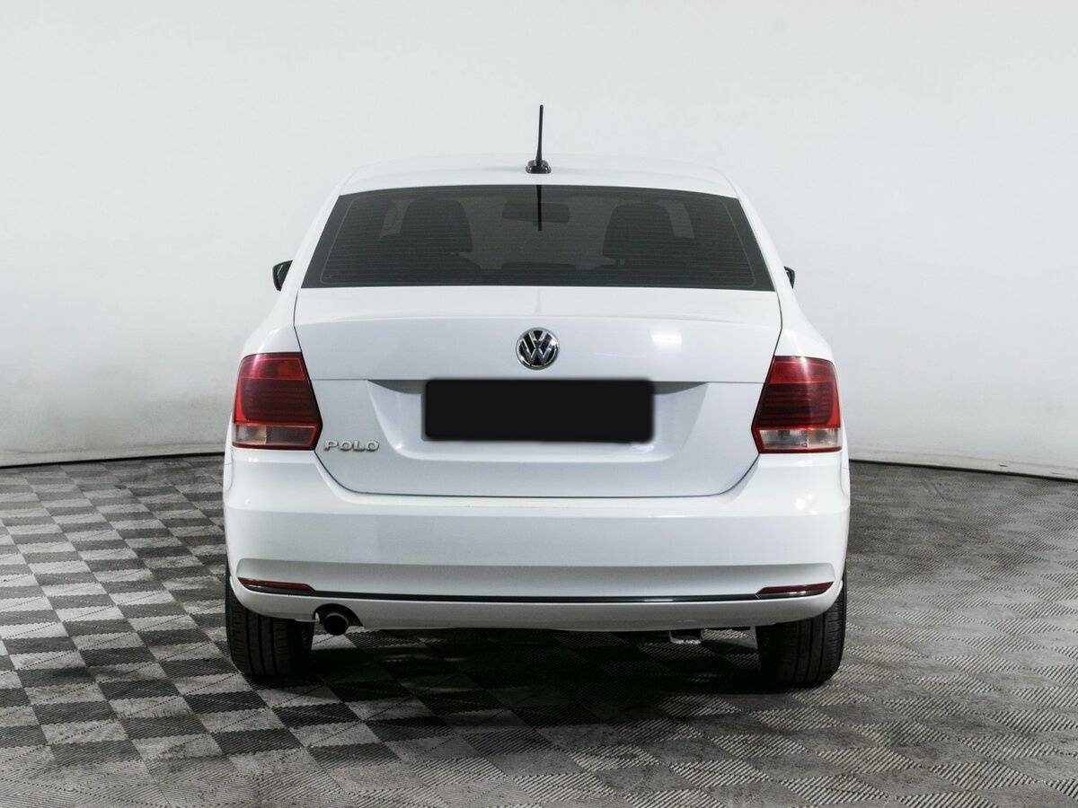 Купить Volkswagen Polo с пробегом. Фото: #4