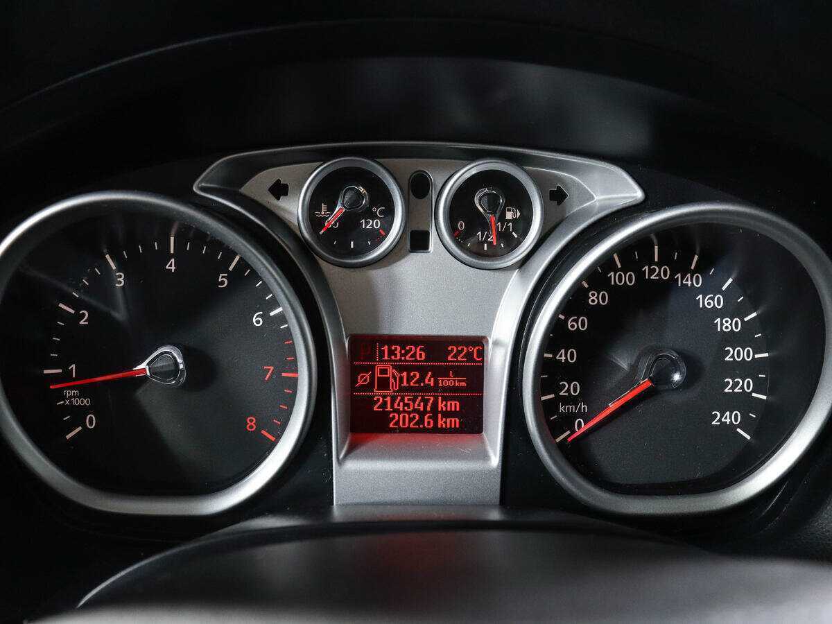 Купить Ford Kuga с пробегом. Фото: #10