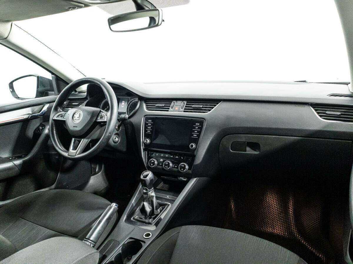 Купить Skoda Octavia с пробегом. Фото: #8