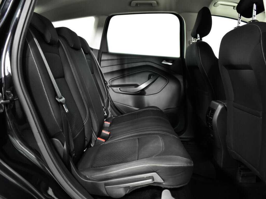 Купить Ford Kuga с пробегом. Фото: #9