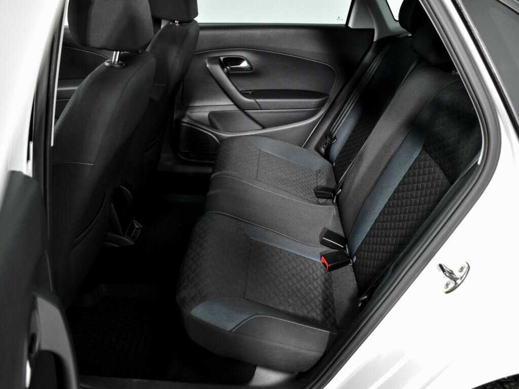 Купить Volkswagen Polo с пробегом. Фото: #9