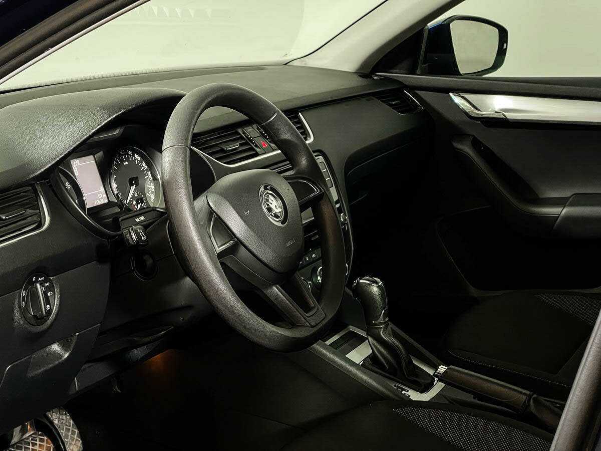 Купить Skoda Octavia с пробегом. Фото: #12