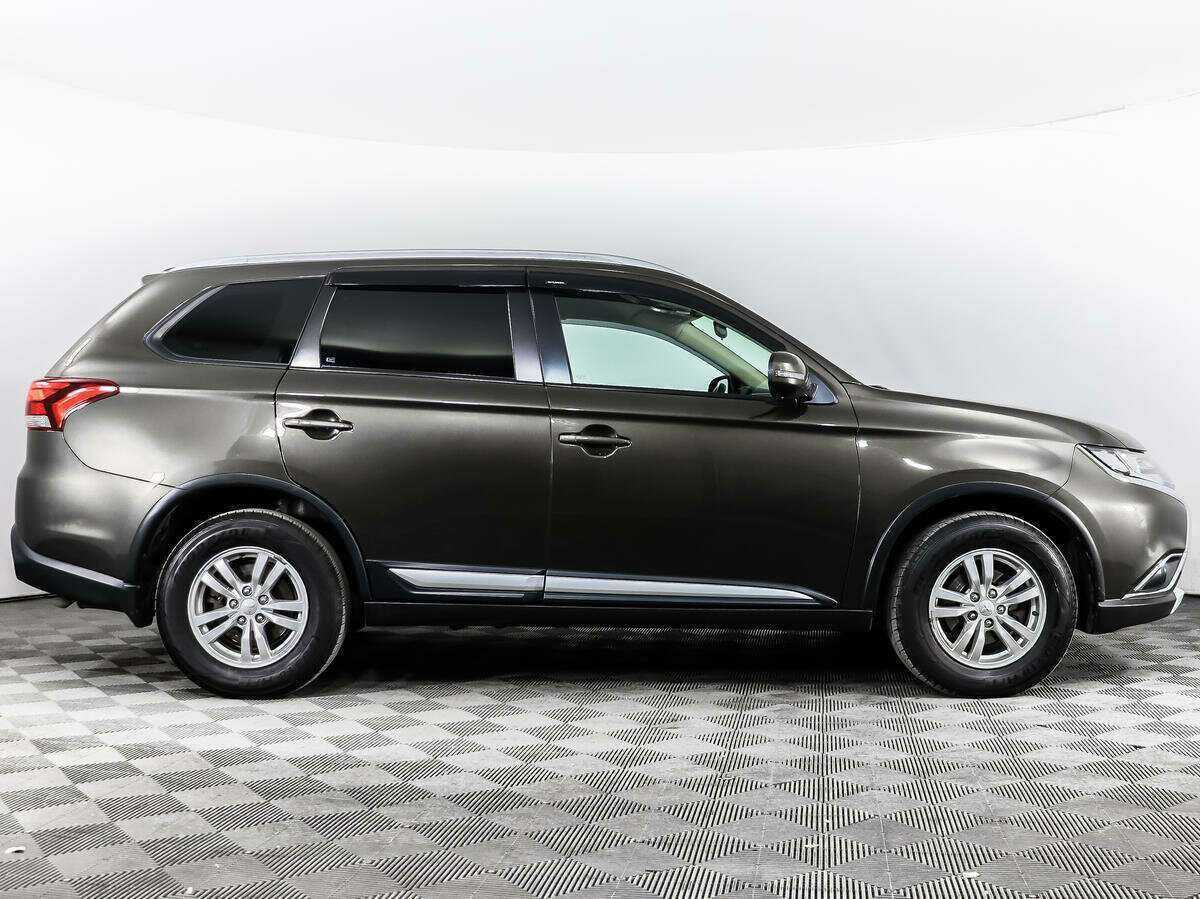 Купить Mitsubishi Outlander с пробегом. Фото: #3