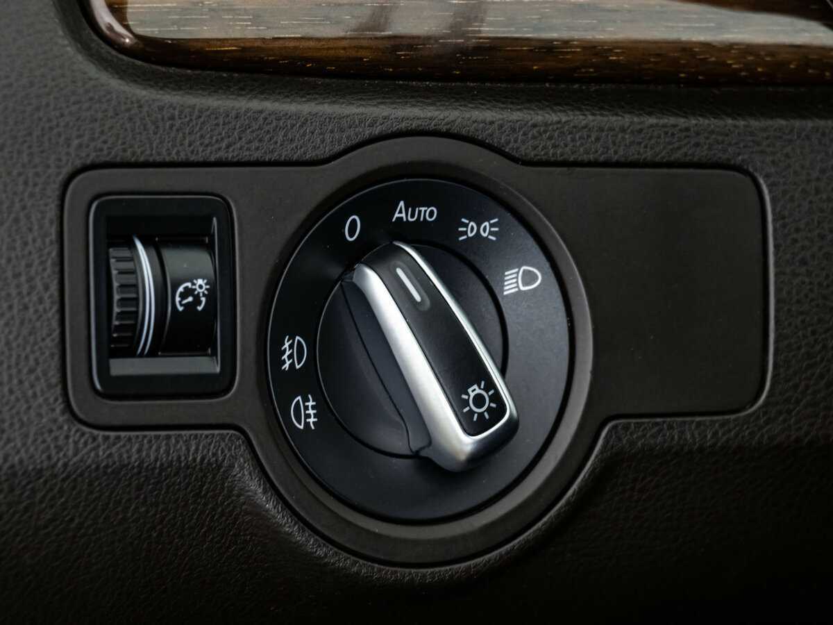 Купить Volkswagen Passat с пробегом. Фото: #16
