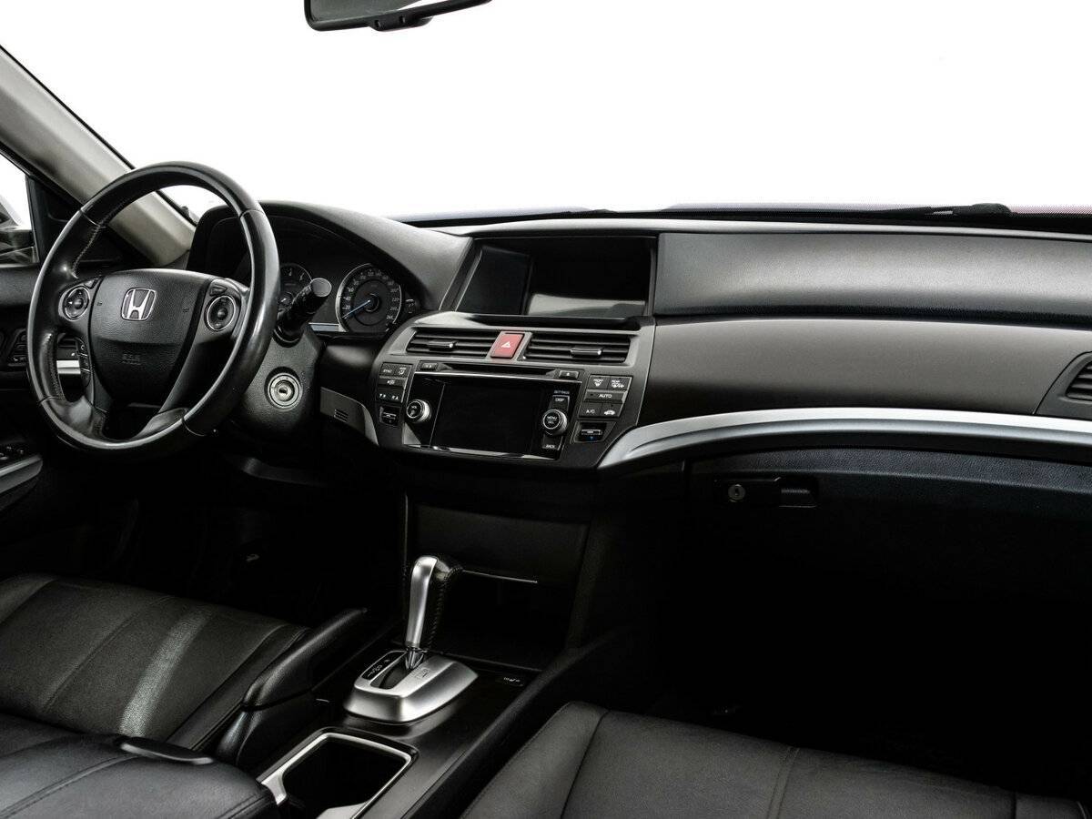 Купить Honda Crosstour с пробегом. Фото: #8