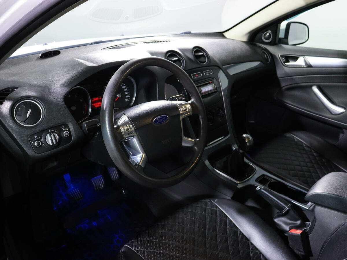 Купить Ford Mondeo с пробегом. Фото: #11