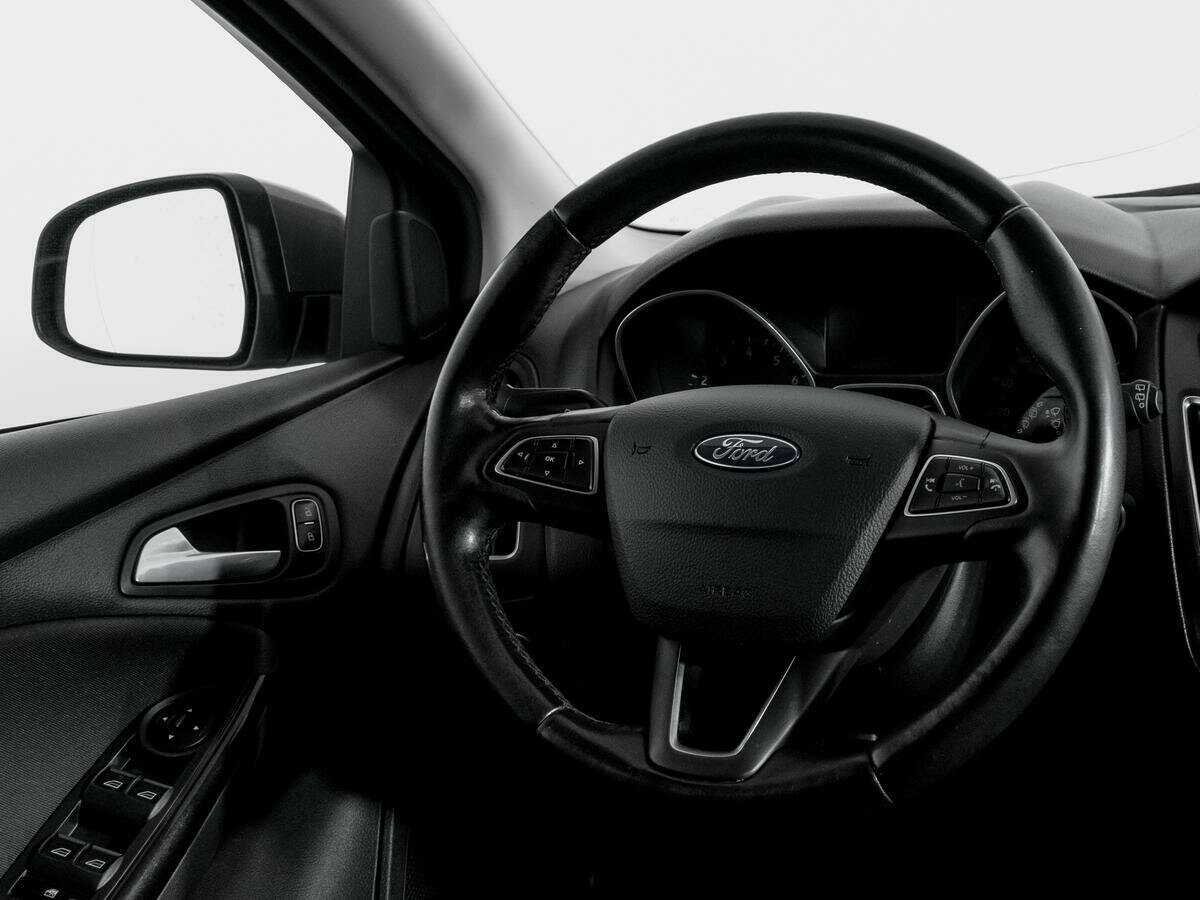 Купить Ford Focus с пробегом. Фото: #14