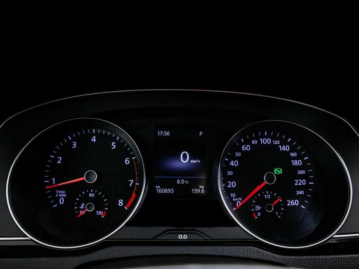 Купить Volkswagen Passat с пробегом. Фото: #22