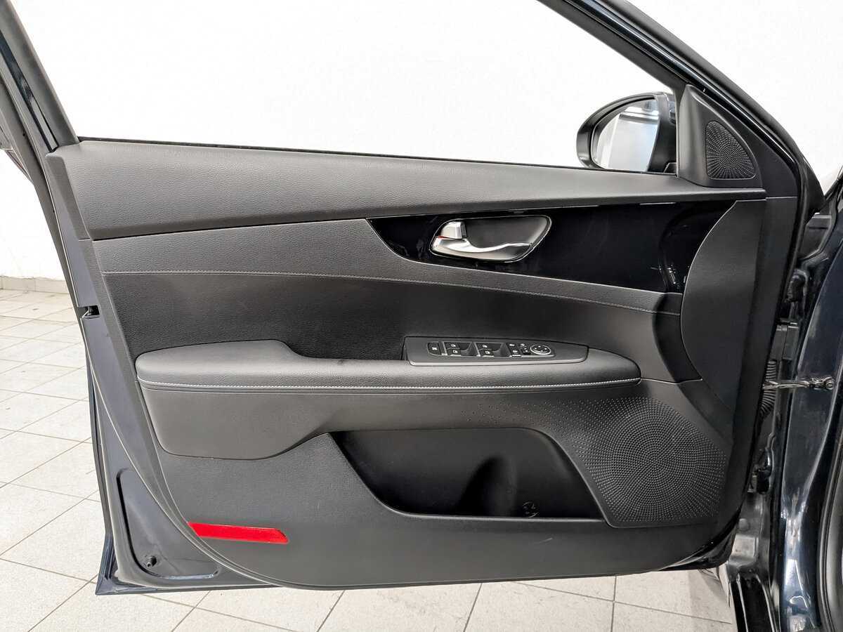 Купить Kia Cerato с пробегом. Фото: #16