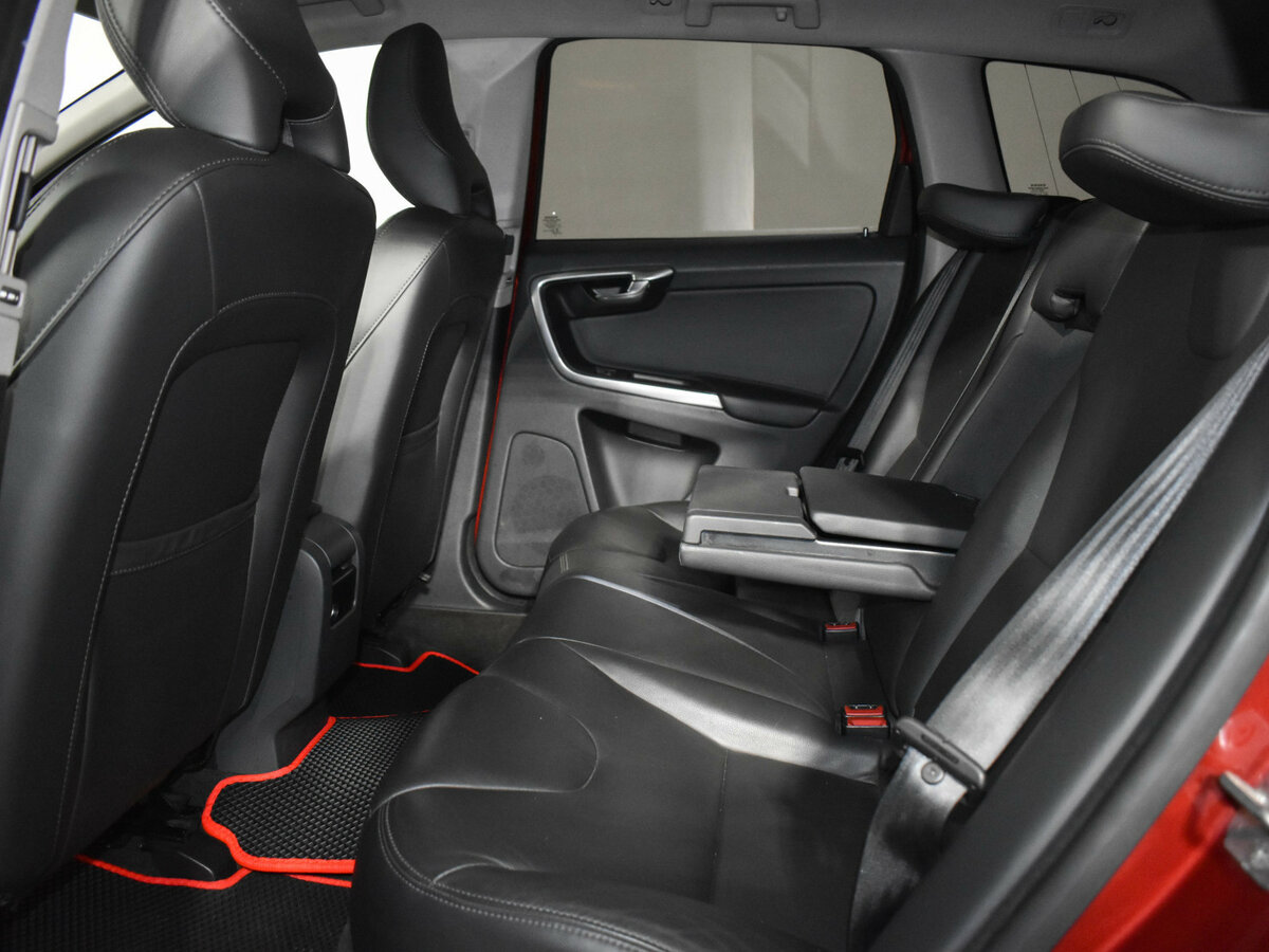 Купить Volvo XC60 с пробегом. Фото: #11
