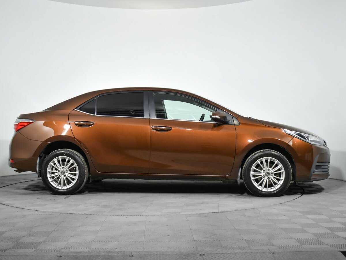 Купить Toyota Corolla с пробегом. Фото: #3