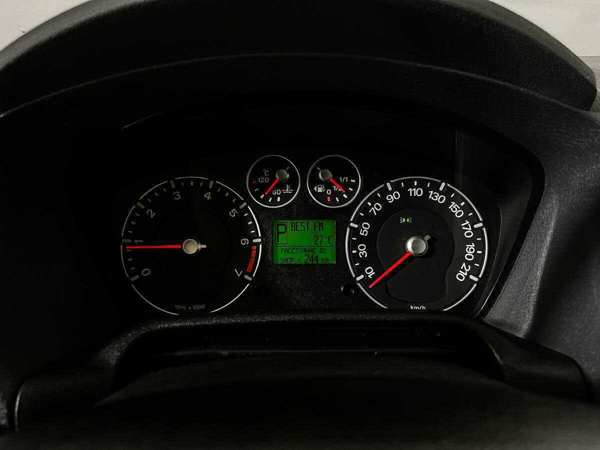 Купить Ford Fusion с пробегом. Фото: #8