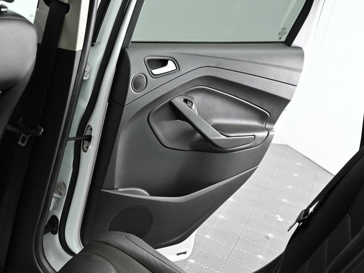 Купить Ford Kuga с пробегом. Фото: #14