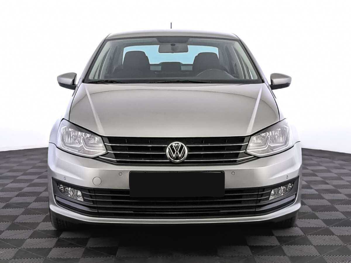 Купить Volkswagen Polo с пробегом. Фото: #1