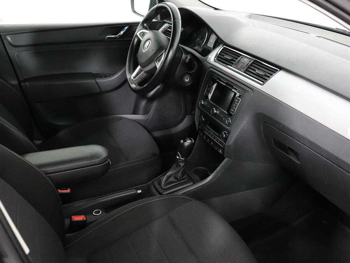 Купить Skoda Rapid с пробегом. Фото: #6