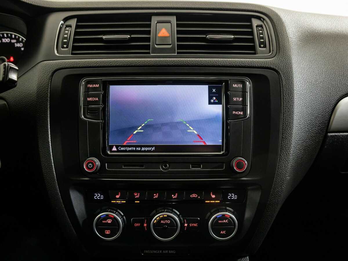 Купить Volkswagen Jetta с пробегом. Фото: #12