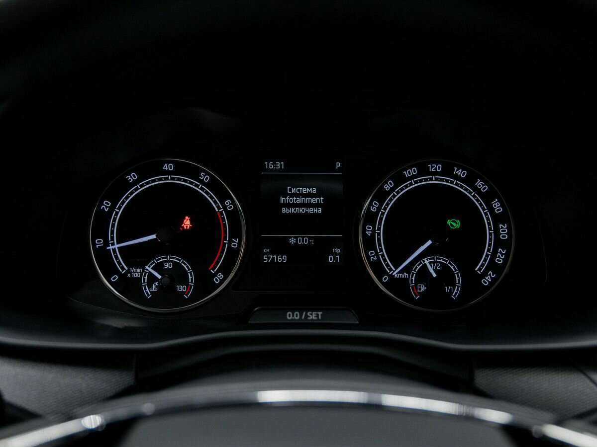 Купить Skoda Rapid с пробегом. Фото: #20